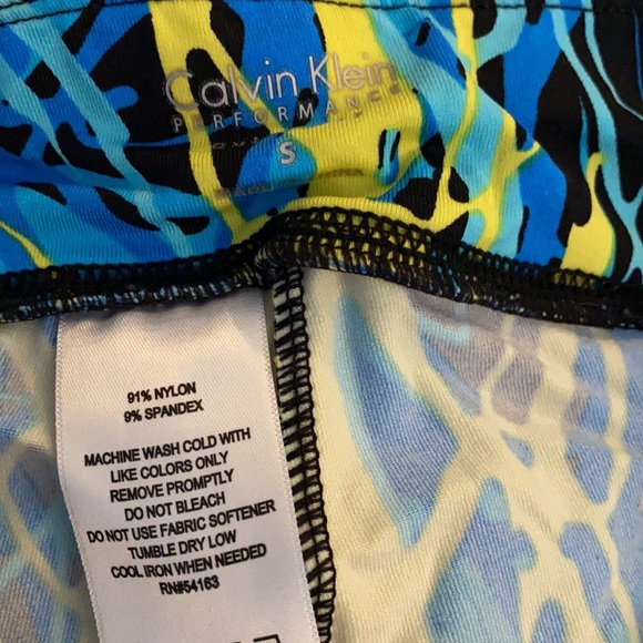 CALVIN KLEIN PERFORMANCE CAPRIS 90’s STYLE - Picture 5 of 5